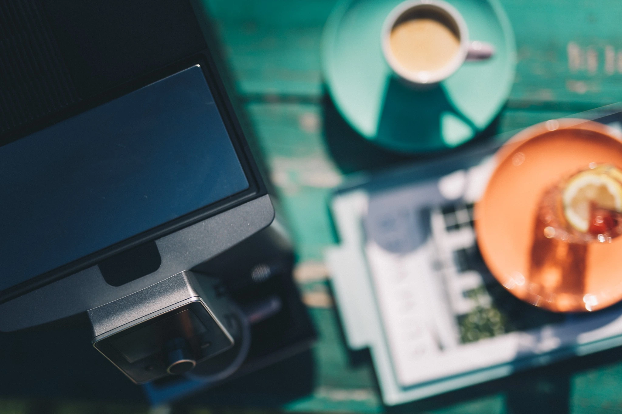 Ekspres do kawy Nivona 821 z kubkiem świeżej kawy ziarnistej Super Crema